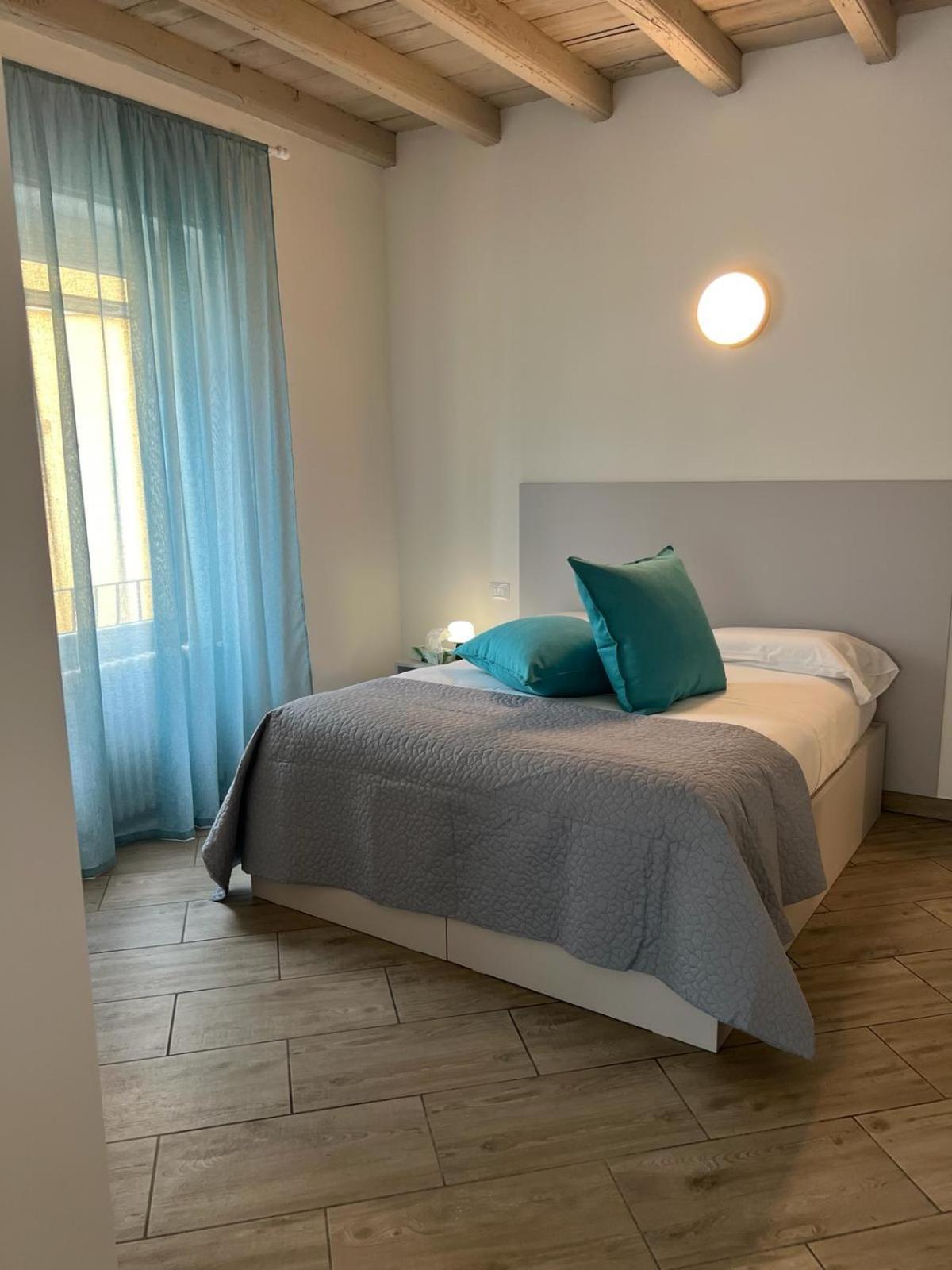 I Colli Del Garda Hotell Lonato Exteriör bild