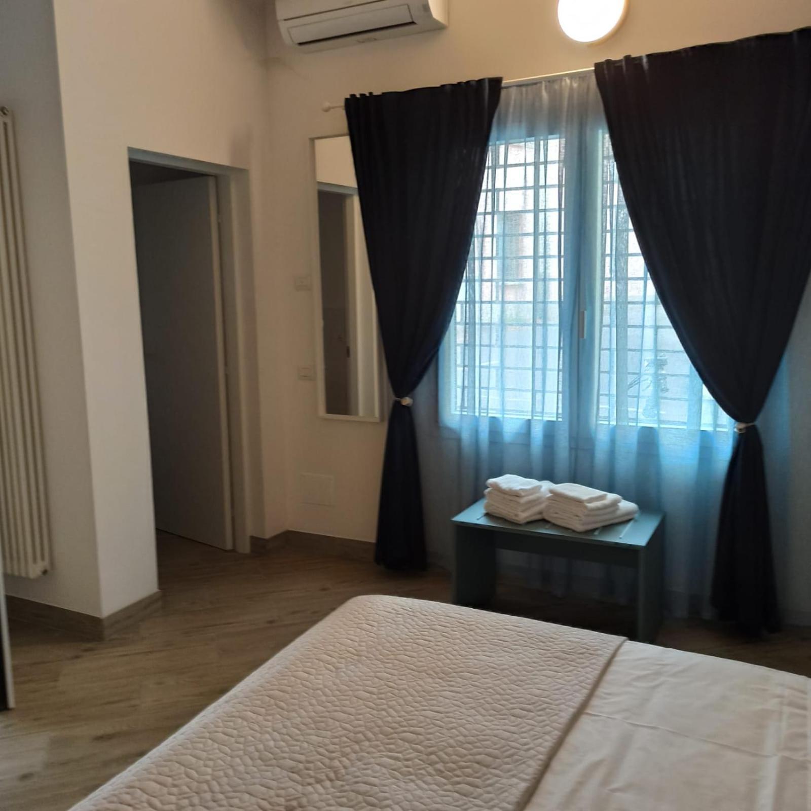 I Colli Del Garda Hotell Lonato Exteriör bild